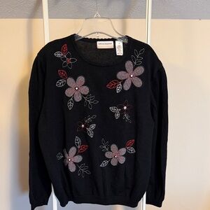 Alfred Dunner crewneck black appliqué sweater - size 1X